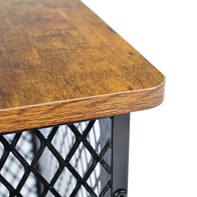 Möbler stil stor trähundbur med hjul och kudde Möbler stil stor trähundbur med hjul och kudde